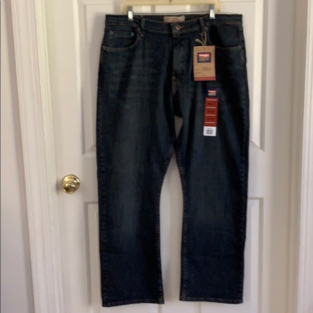 Wrangler Jeans Co. Men’s Jeans - NWT - Picture 5 of 10